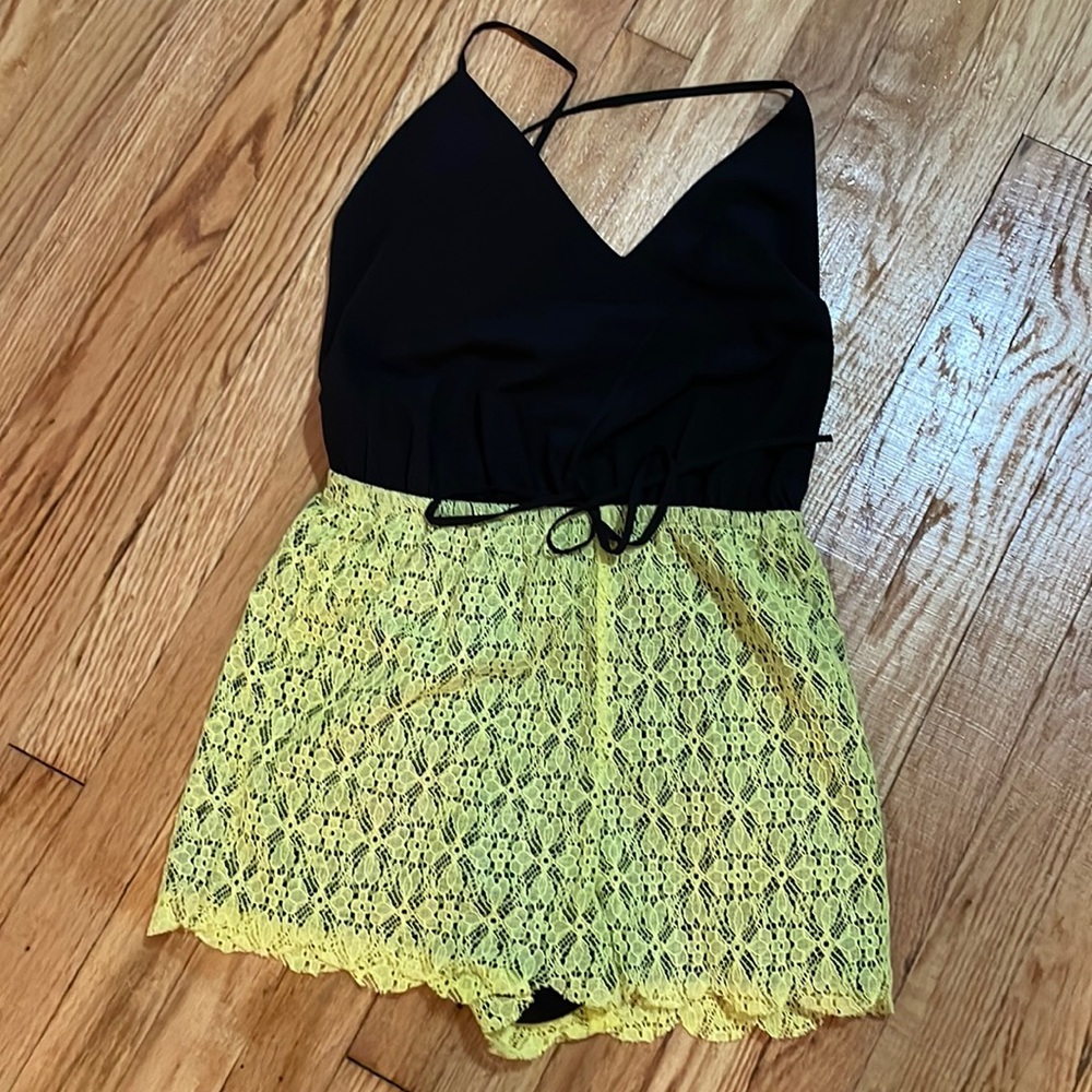 Very cute Romper!